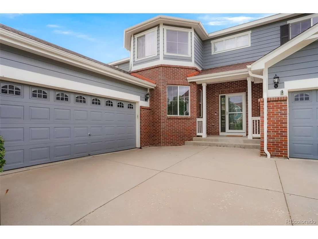 Photo of 520 N Flat Rock Cir