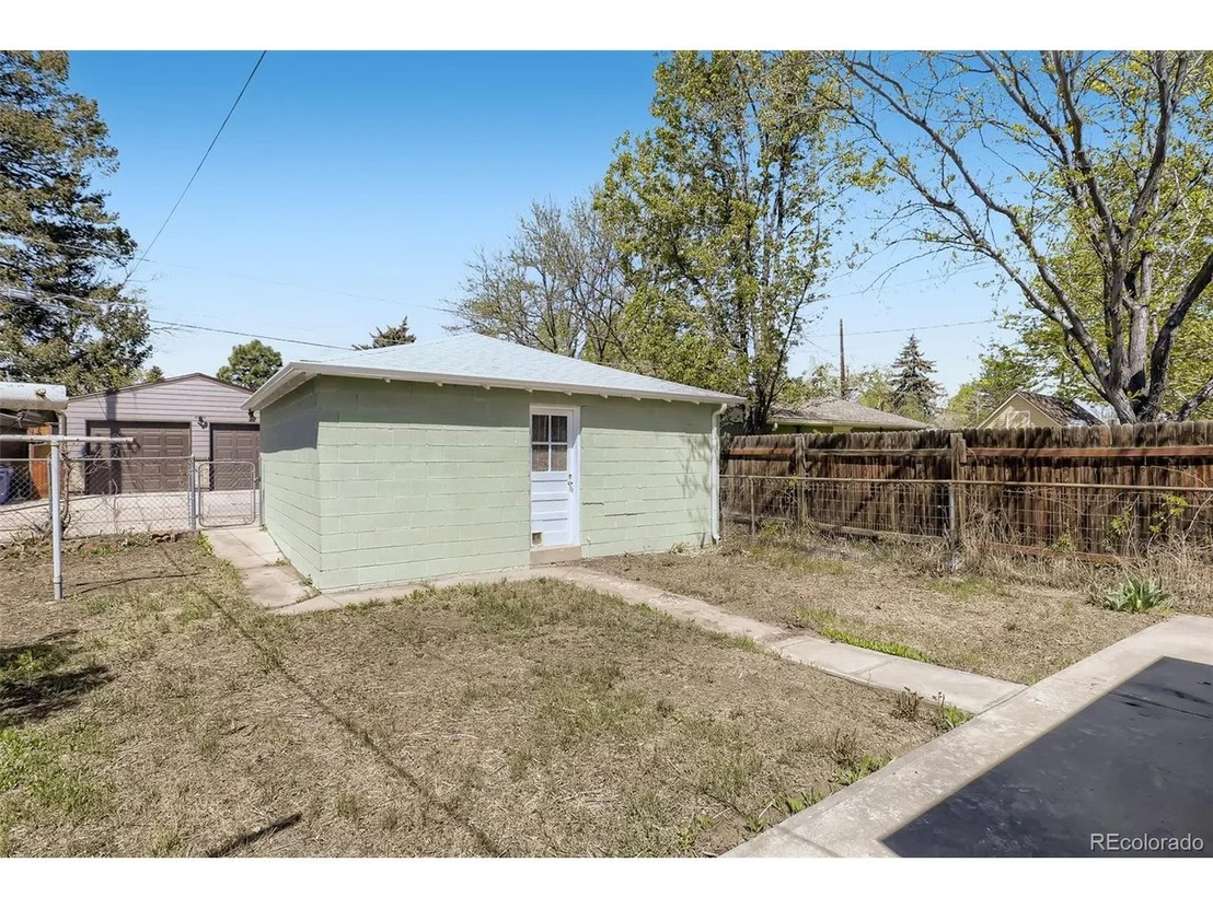 Photo of 3883 Lowell Blvd