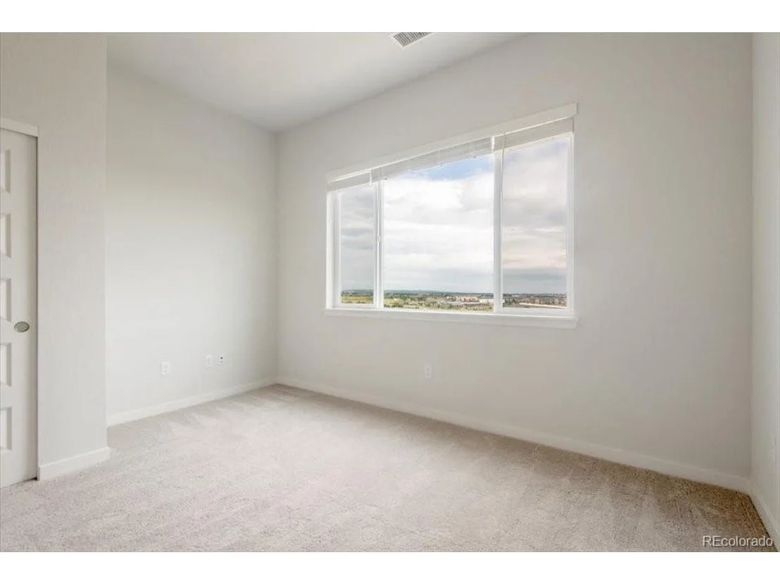 Photo of Unit 1403 at 487 Interlocken Blvd