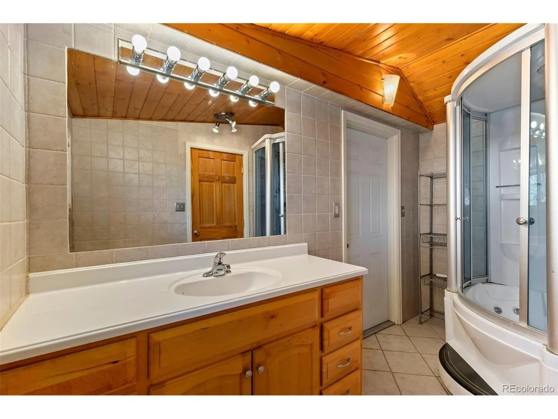 Photo of 305 Jackson Ave