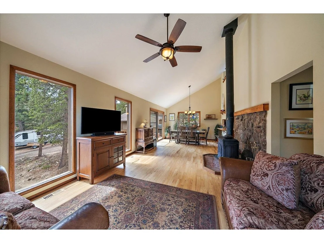 Photo of 902 Rock Lake Rd