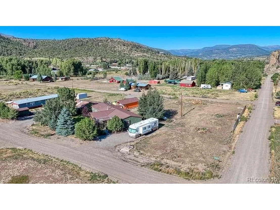 Photo of 115 Arapahoe Rd