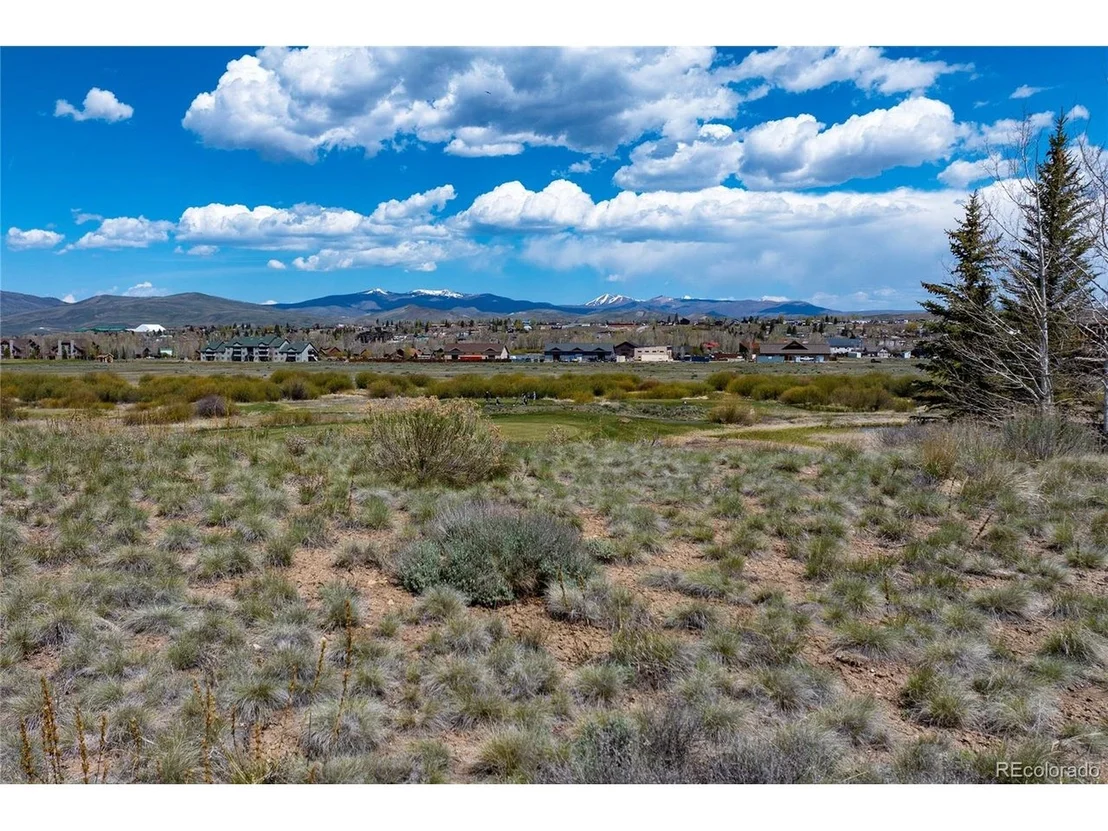 Photo of 826 Saddle Ridge Cir