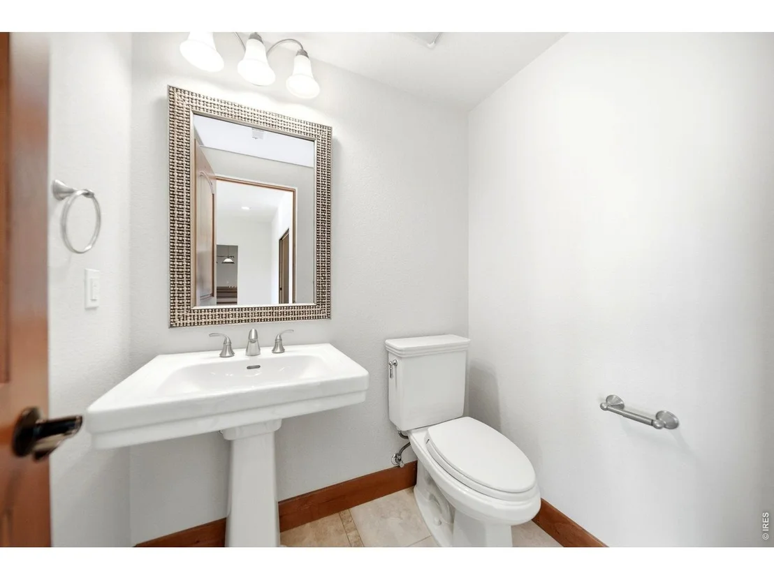 Photo of 2153 Mountain River Rd