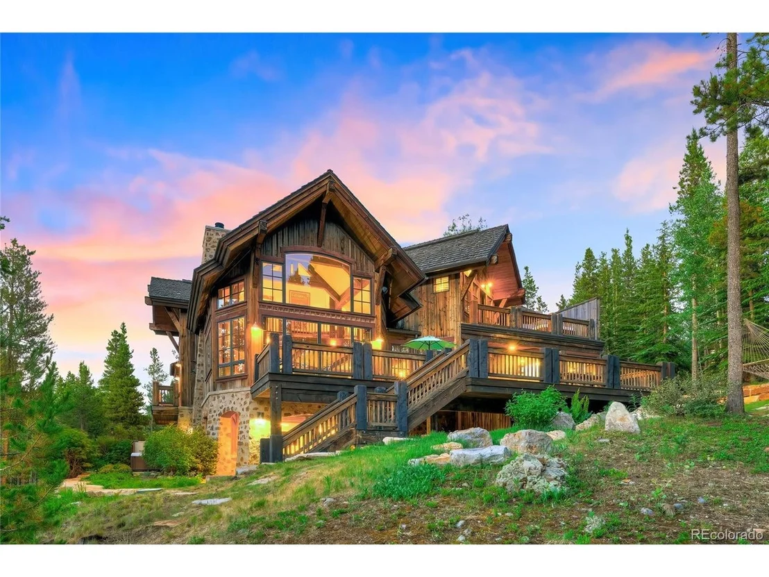 Photo of 456 Peerless Dr