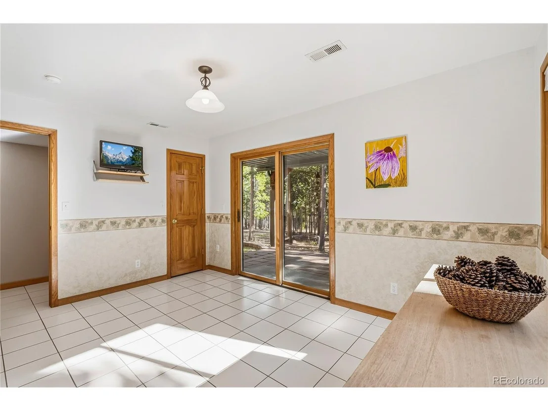 Photo of 9274 Sandy Ln
