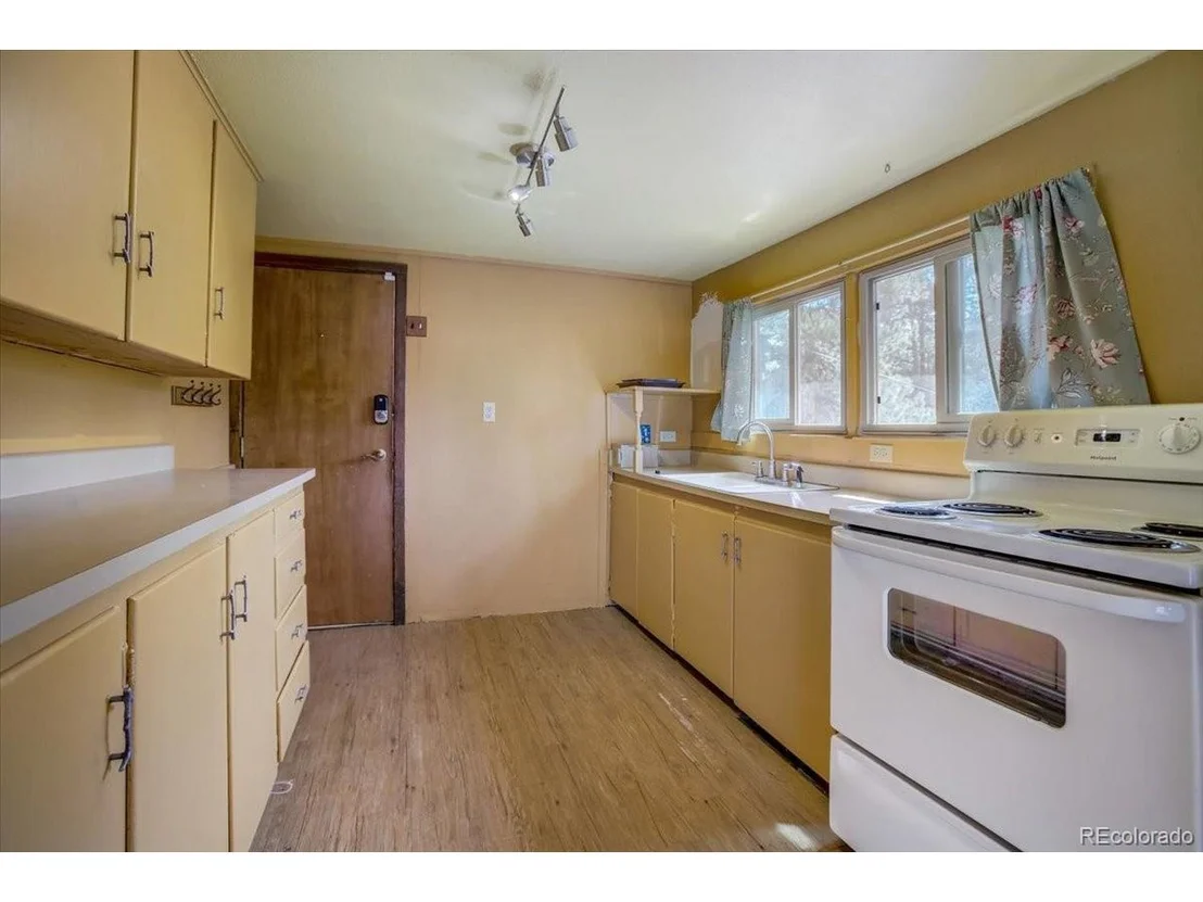 Photo of 27235 Mountain Park Rd
