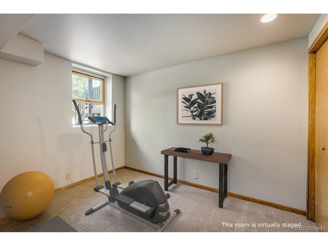 Photo of 4135 Riverside Ave
