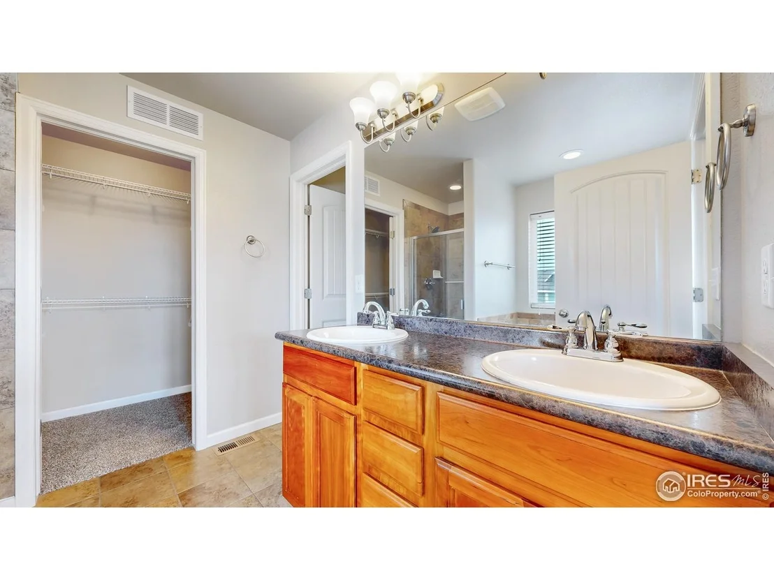 Photo of 419 Clark St