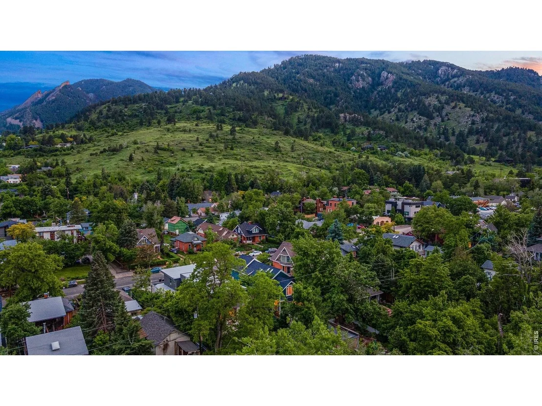 Photo of 435 Arapahoe Ave