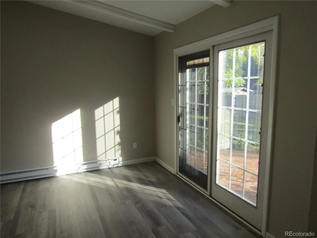 Photo of 2320 E Emerson