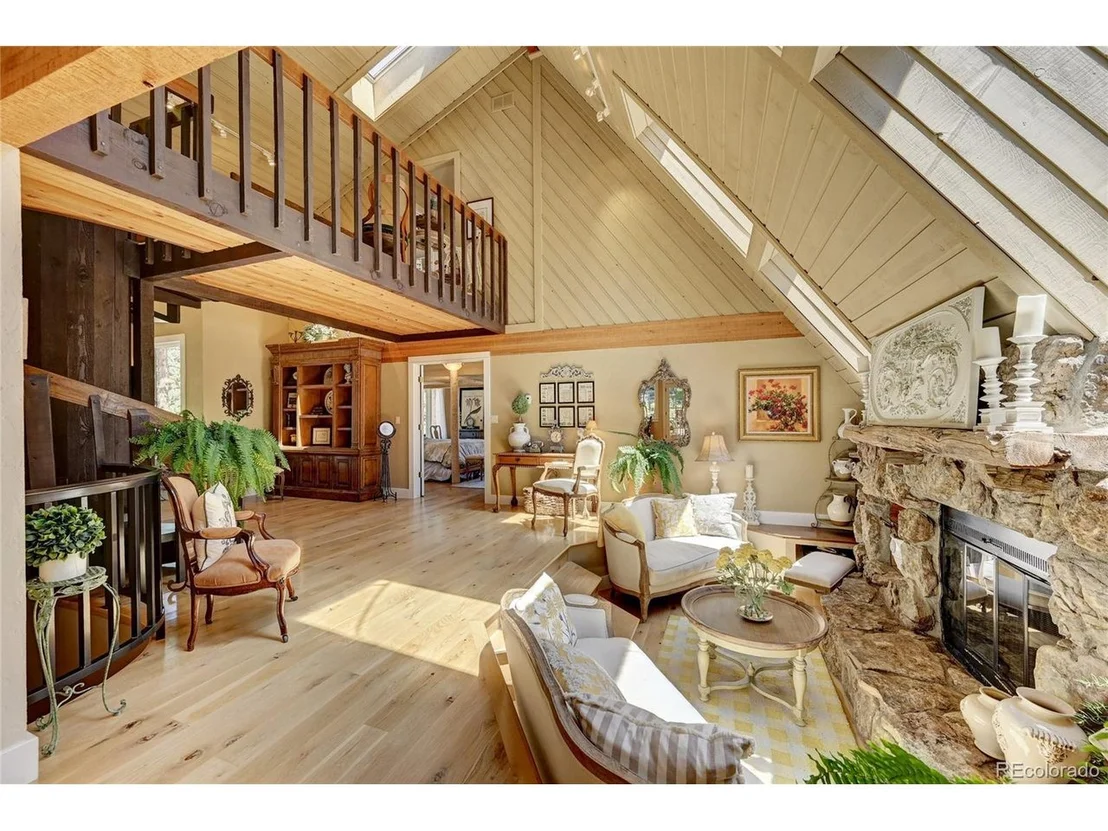 Photo of 5849 High Dr