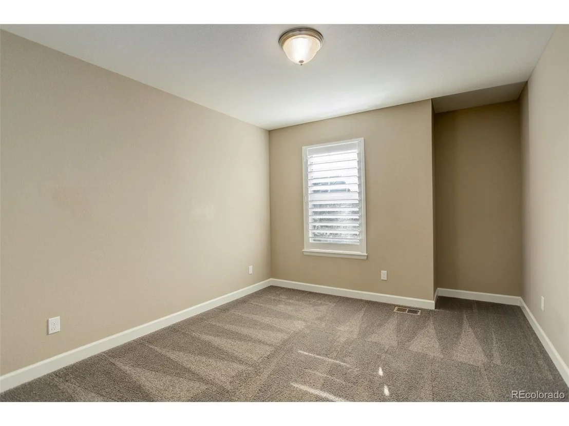 Photo of 13717 Ashgrove Cir