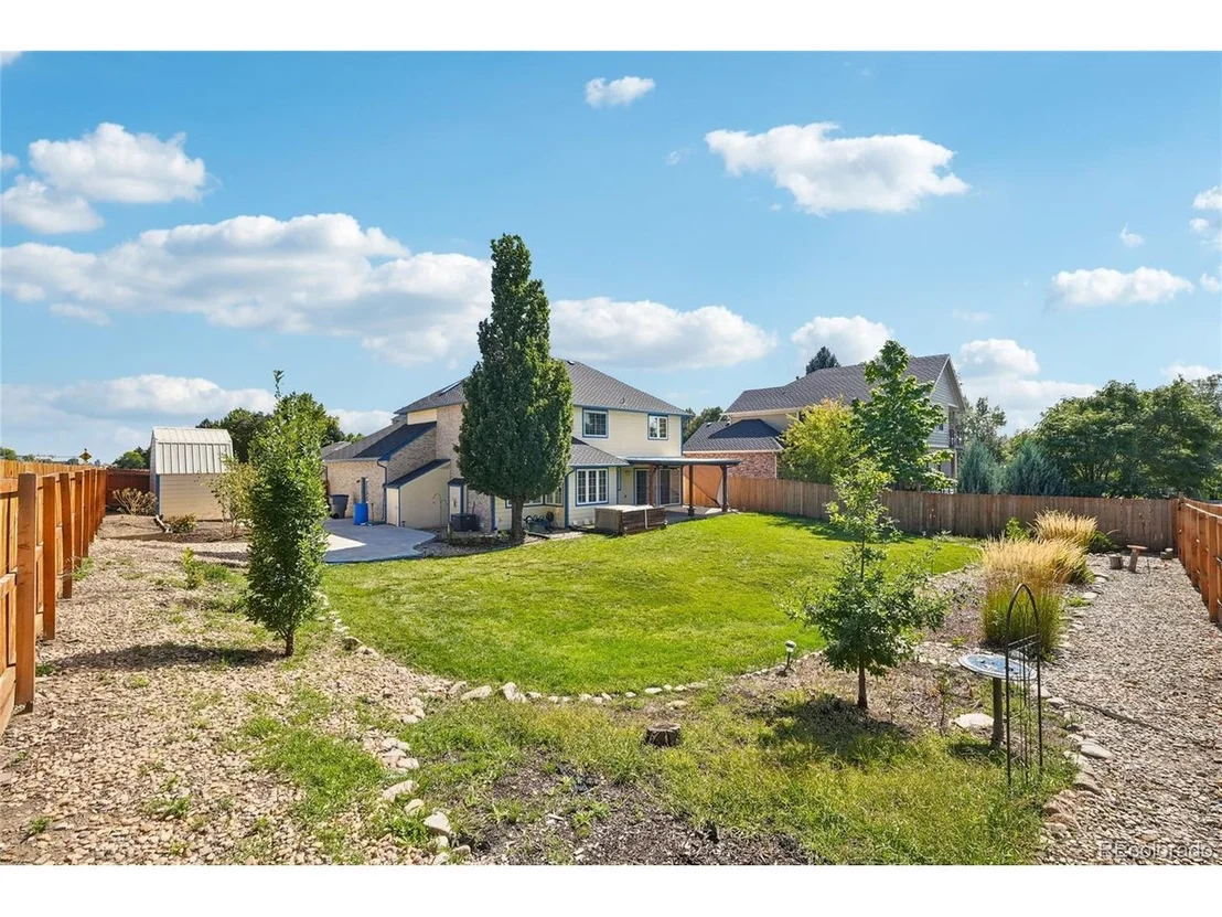 Photo of 2425 Willow Ln