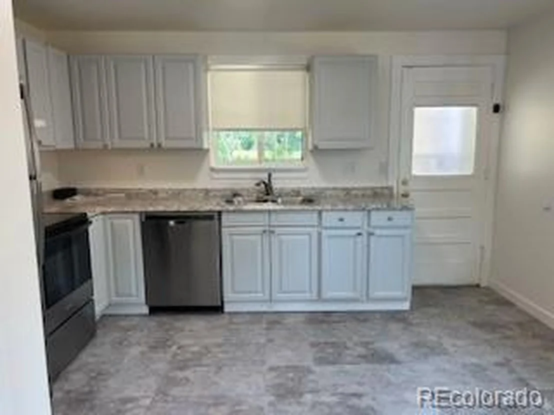 Photo of 3090 Aurora Ave