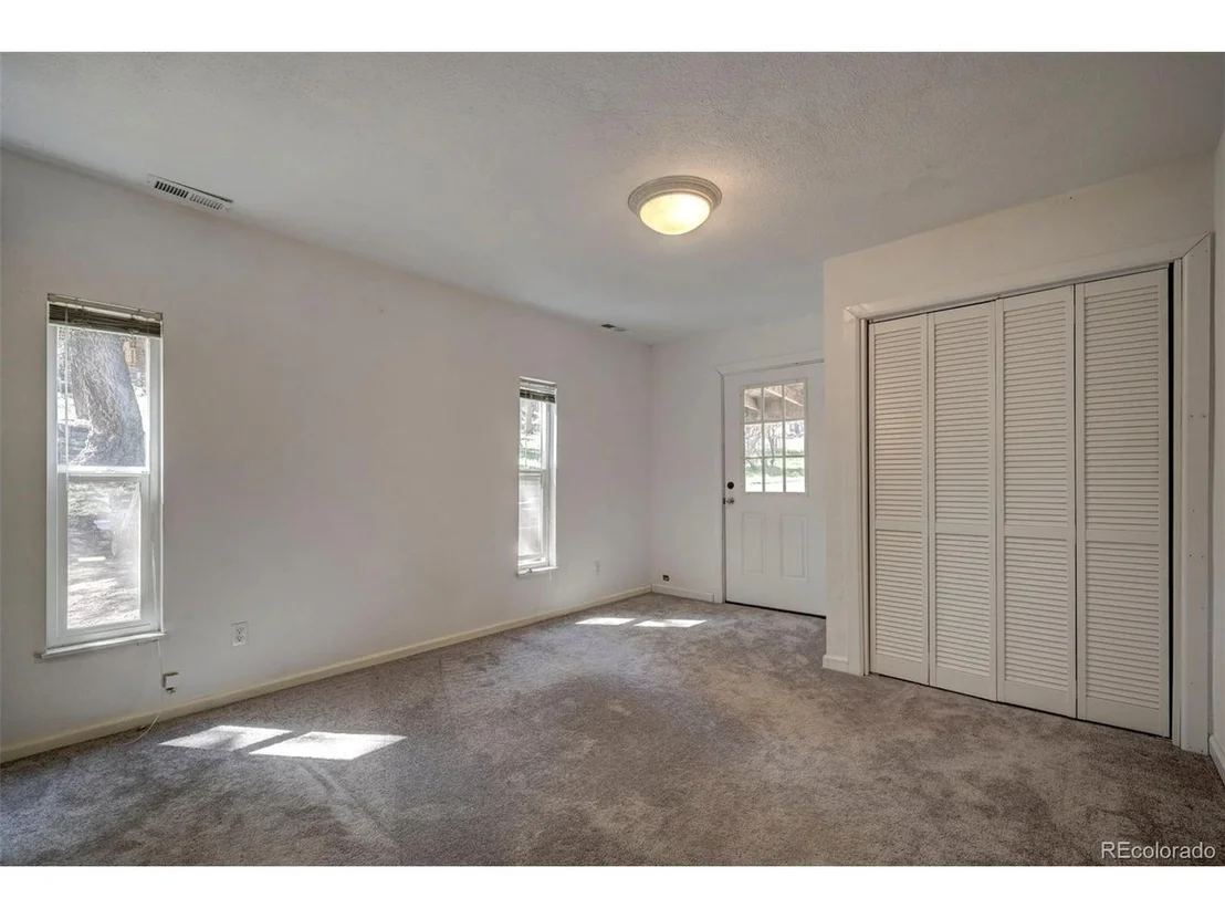 Photo of 10689 Charles Ln