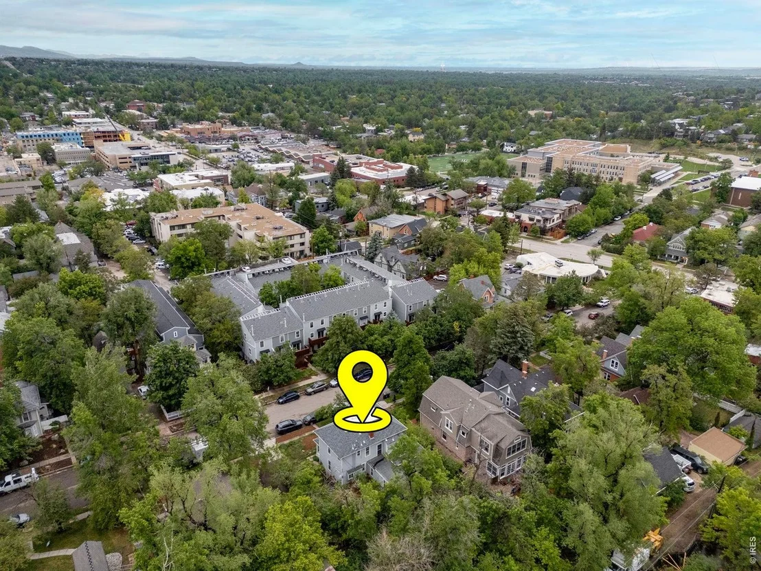Photo of 1044 Maxwell Ave