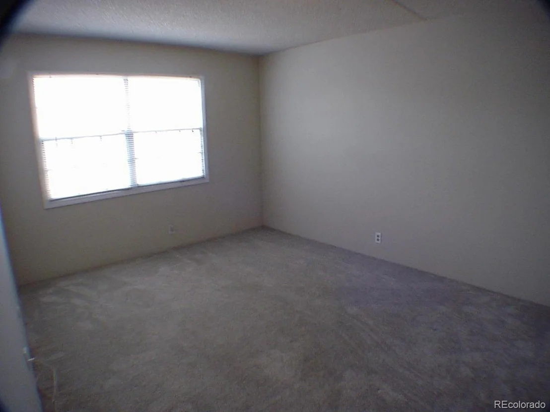 Photo of Unit 262 at 805 29th St