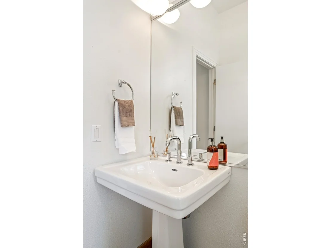 Photo of 2541 Tamarack Ave