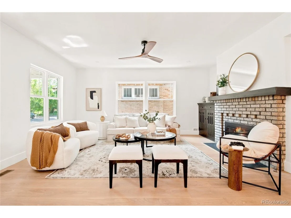 Photo of 625 Cook St