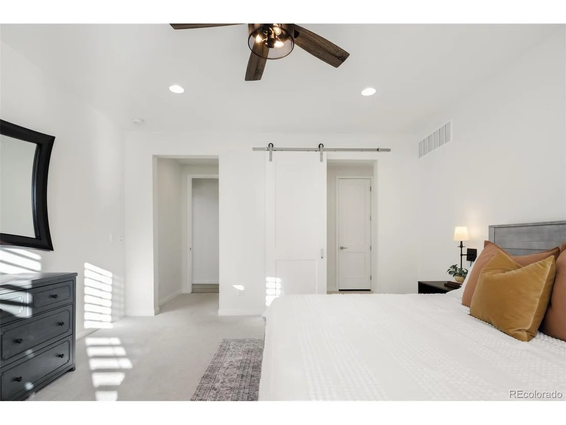 Photo of 11103 Cloud Shadow St