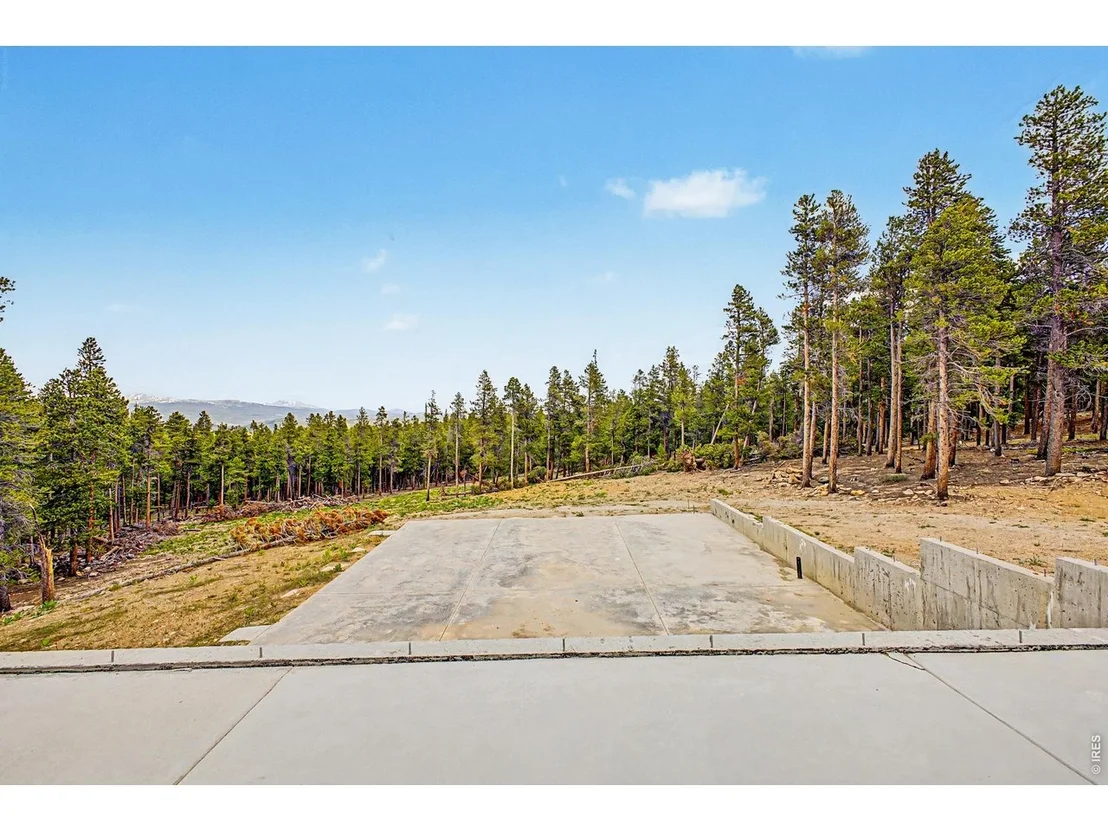 Photo of 52 Meadowlake Dr