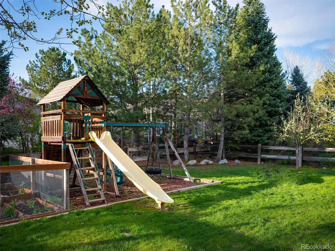 Photo of 369 Shoreham Cir