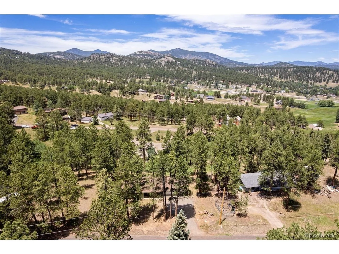 Photo of 5597 Lee Dr