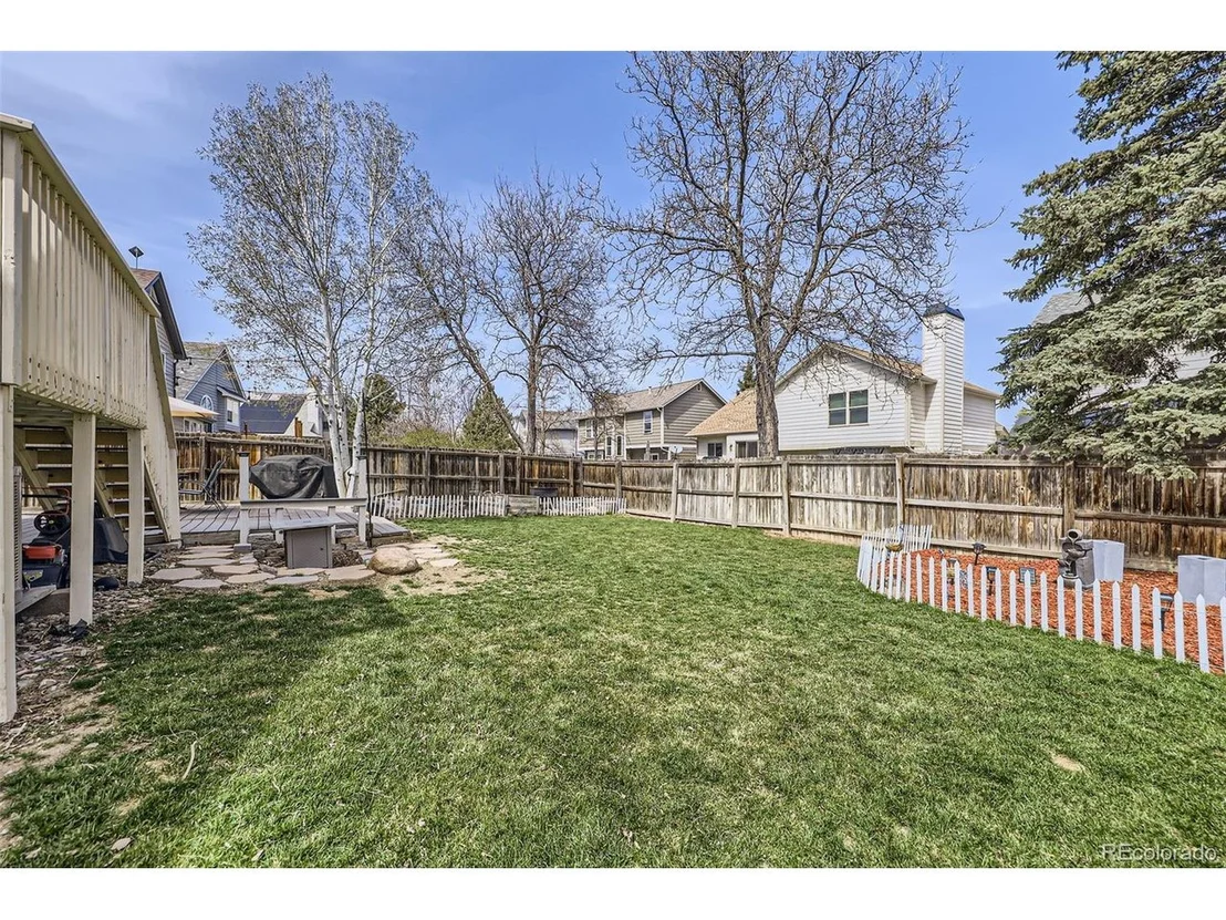 Photo of 9724 Iris St