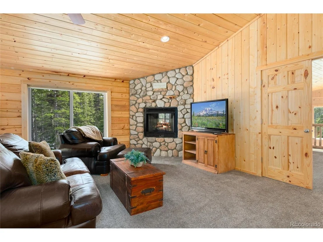 Photo of 696 Brook Dr