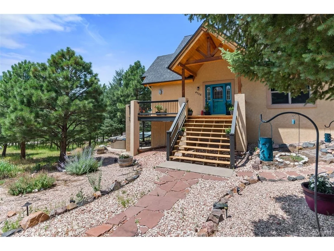 Photo of 4755 Delaware Dr