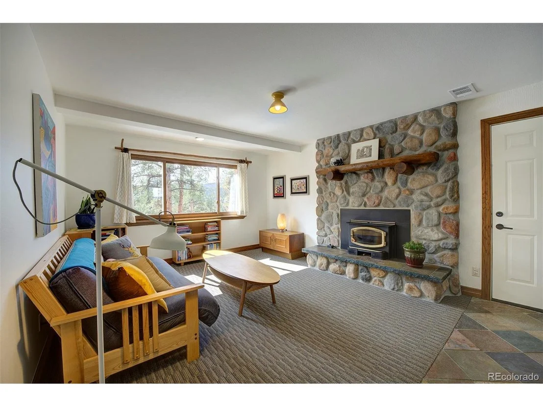 Photo of 352 Patty Dr