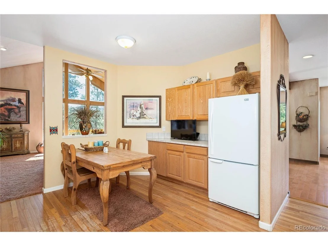 Photo of 6935 Sprucedale Park Way
