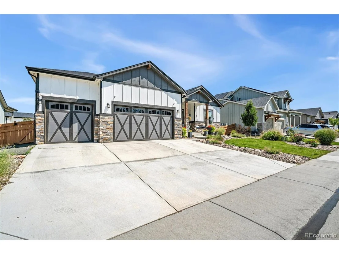 Photo of 356 Boxwood Dr