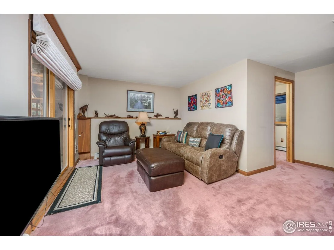 Photo of 92 Sundance Cir