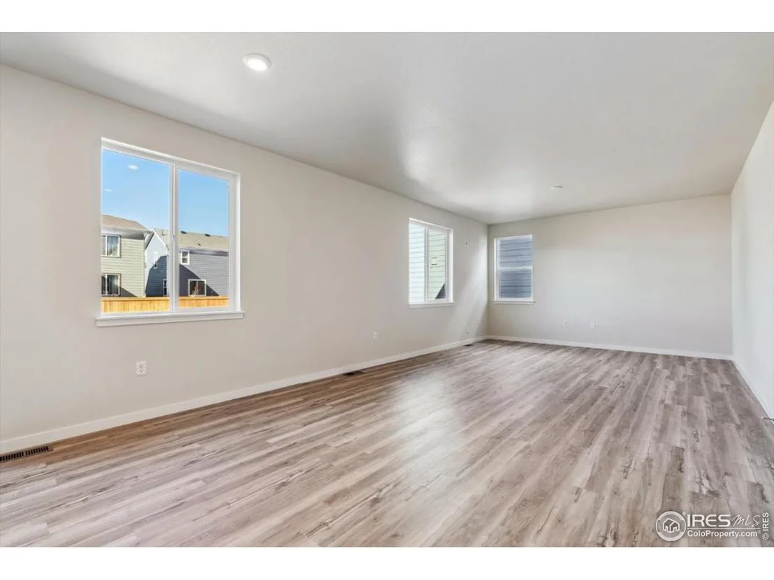 Photo of 4431 Trader St