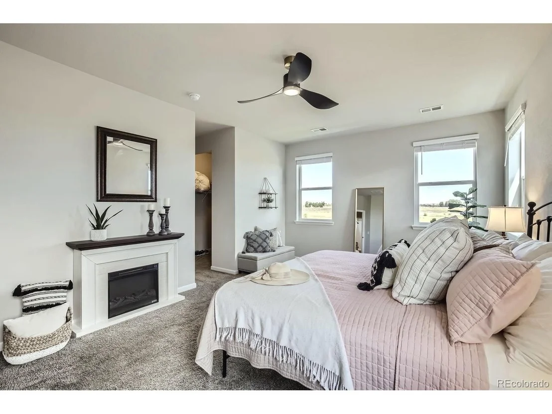 Photo of 1665 Shoreview Pkwy