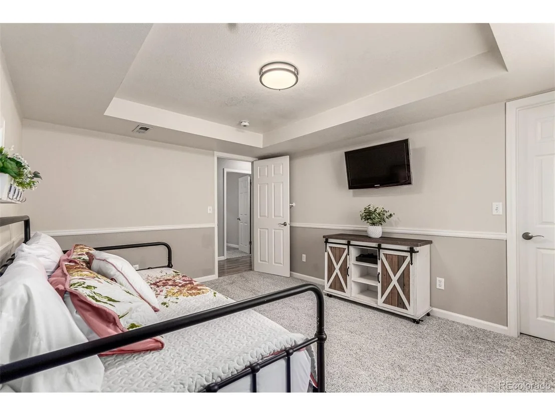 Photo of 392 Driftwood Cir