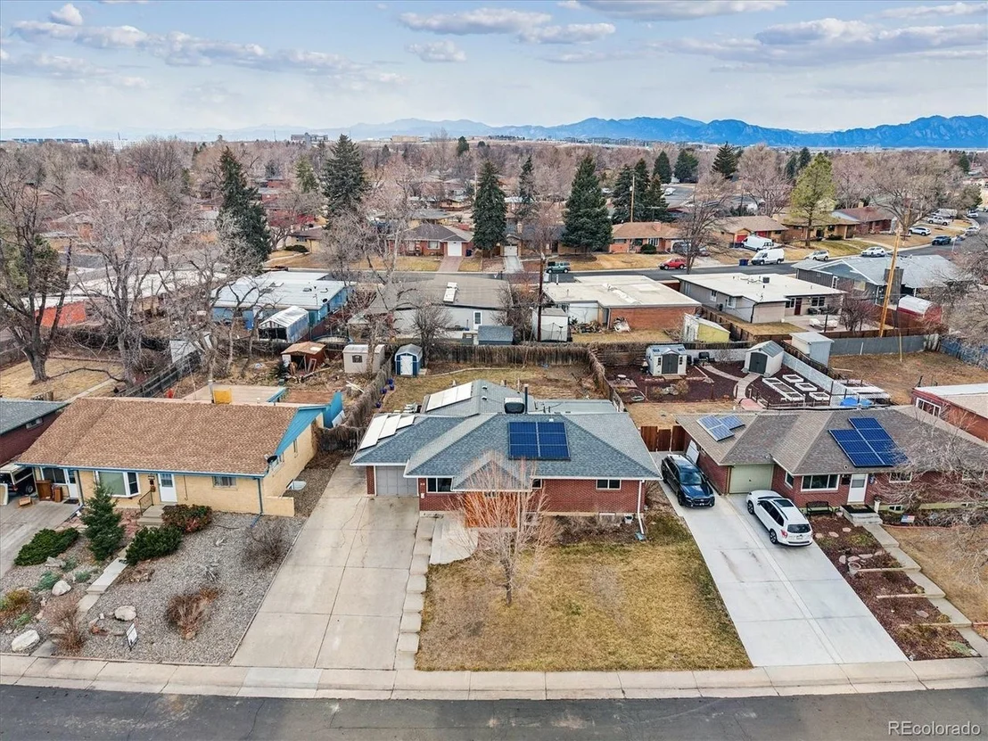 Photo of 215 Beryl Way