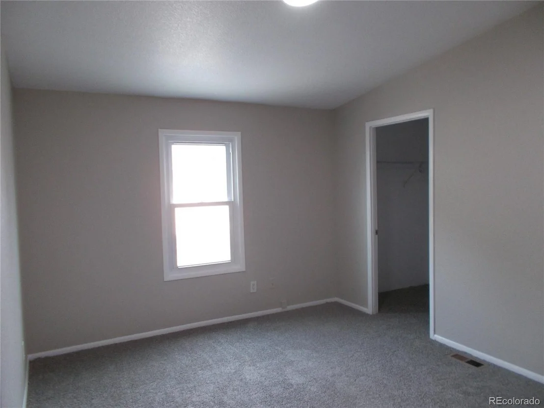Photo of 1275 W Custer Pl