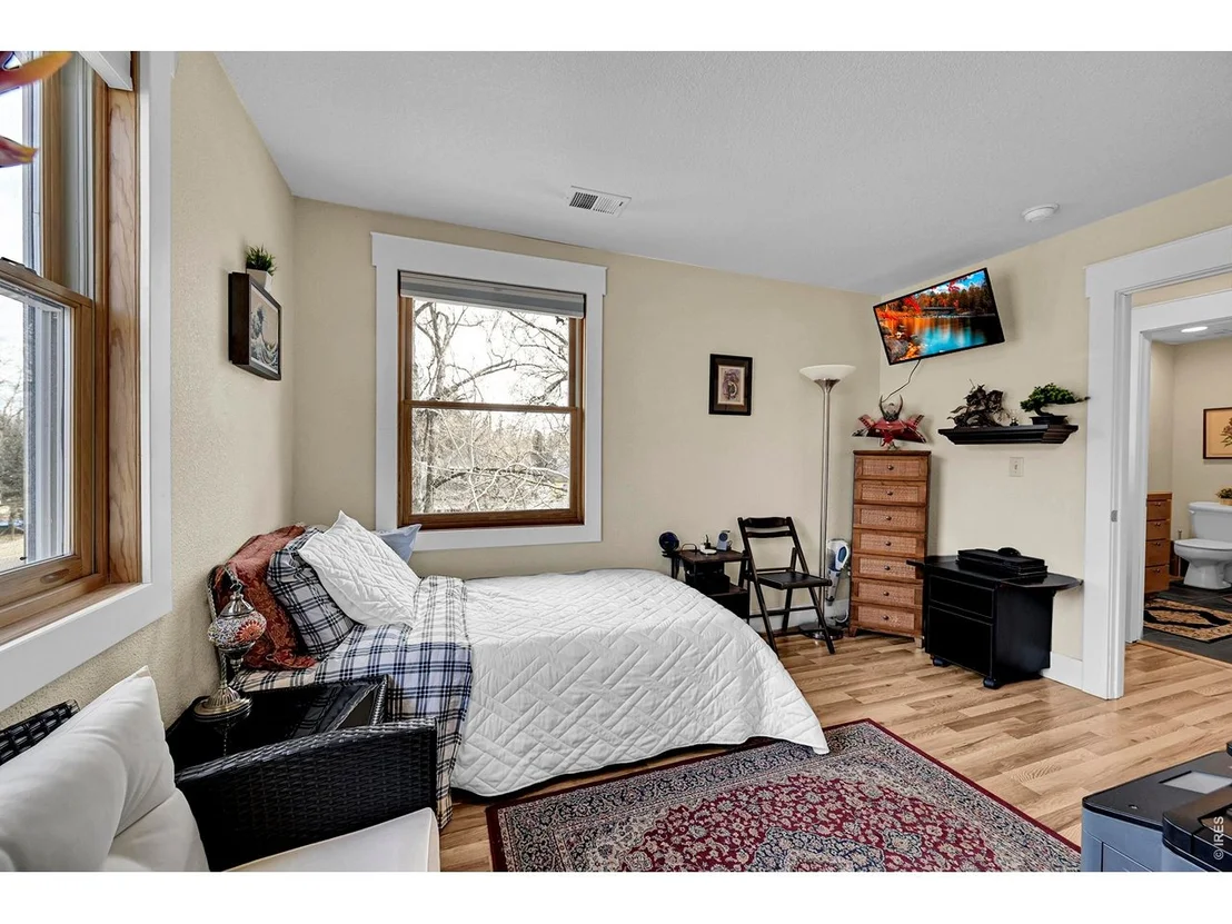 Photo of 1401 3rd Ave
