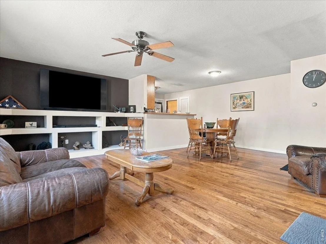 Photo of 11 Rochester Dr