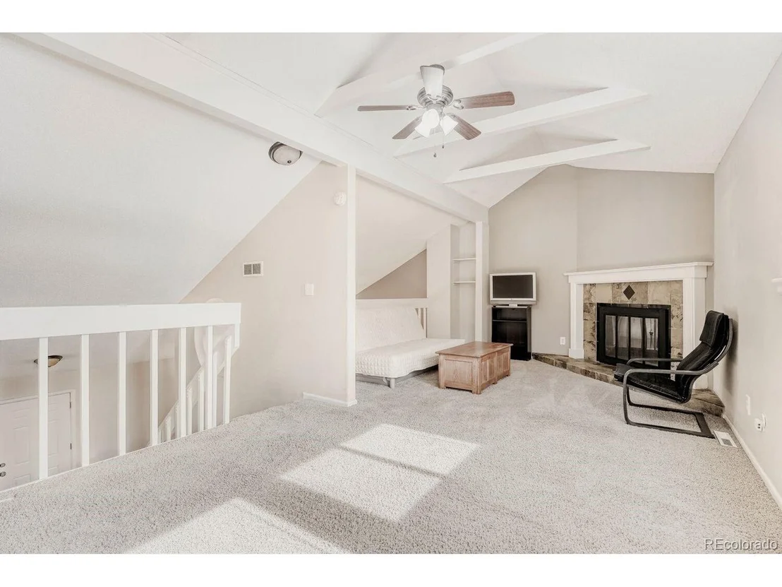 Photo of 200 S Dearborn Cir