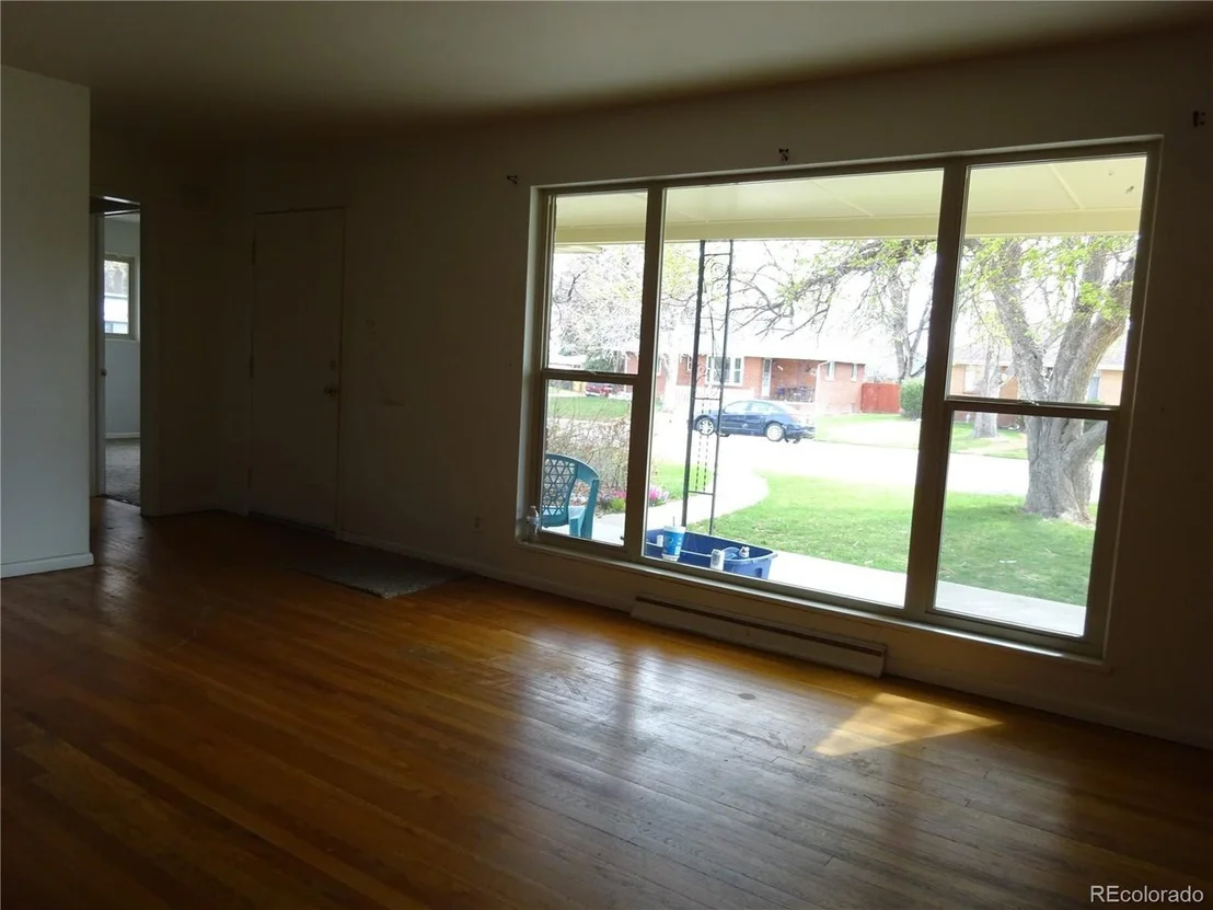 Photo of 185 Daphne Way