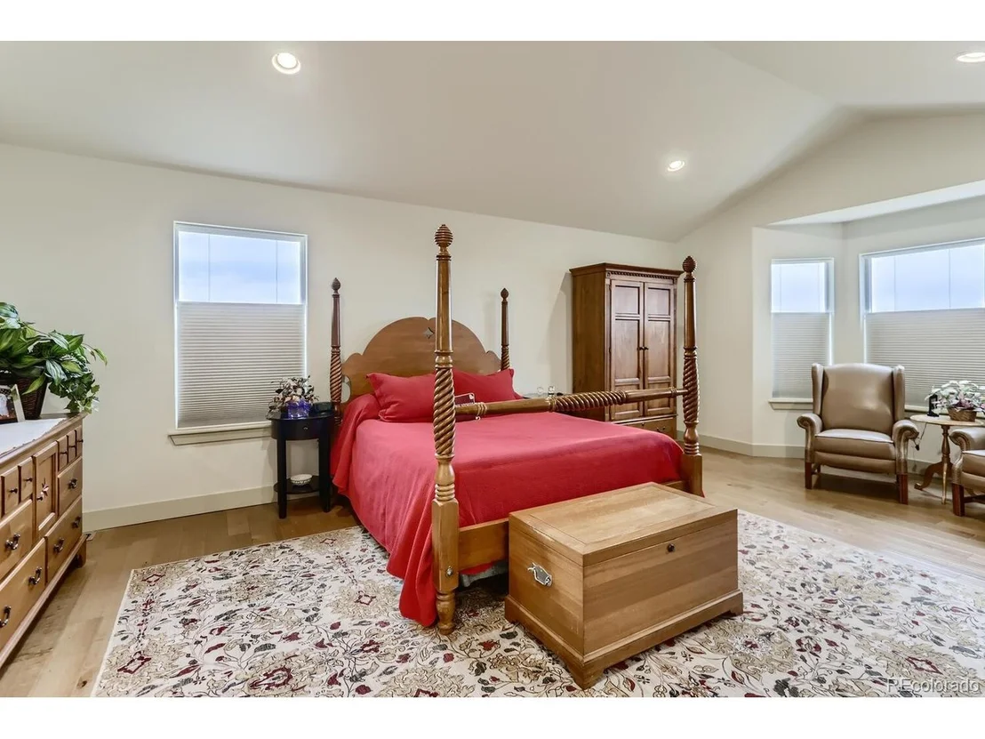 Photo of 3149 Ballentine Blvd