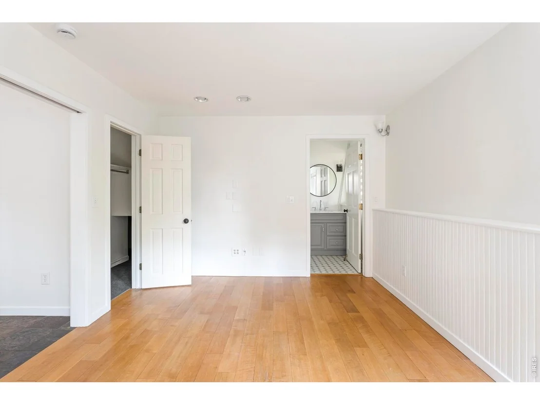 Photo of 805 Dewey Ave