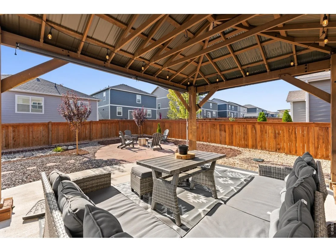 Photo of 879 Emerald Lakes St