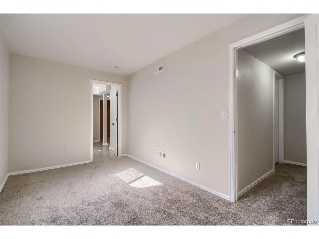 Photo of 1695 Parkside Cir