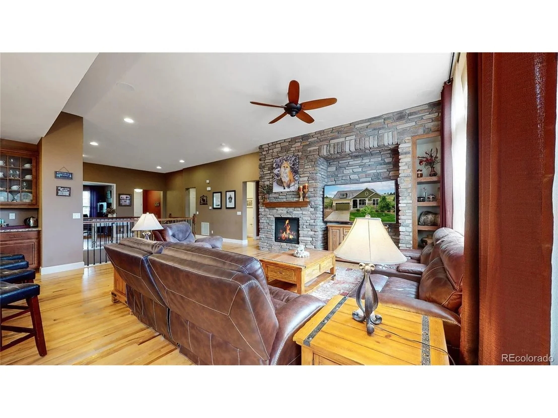 Photo of 23570 E Swallow Cir