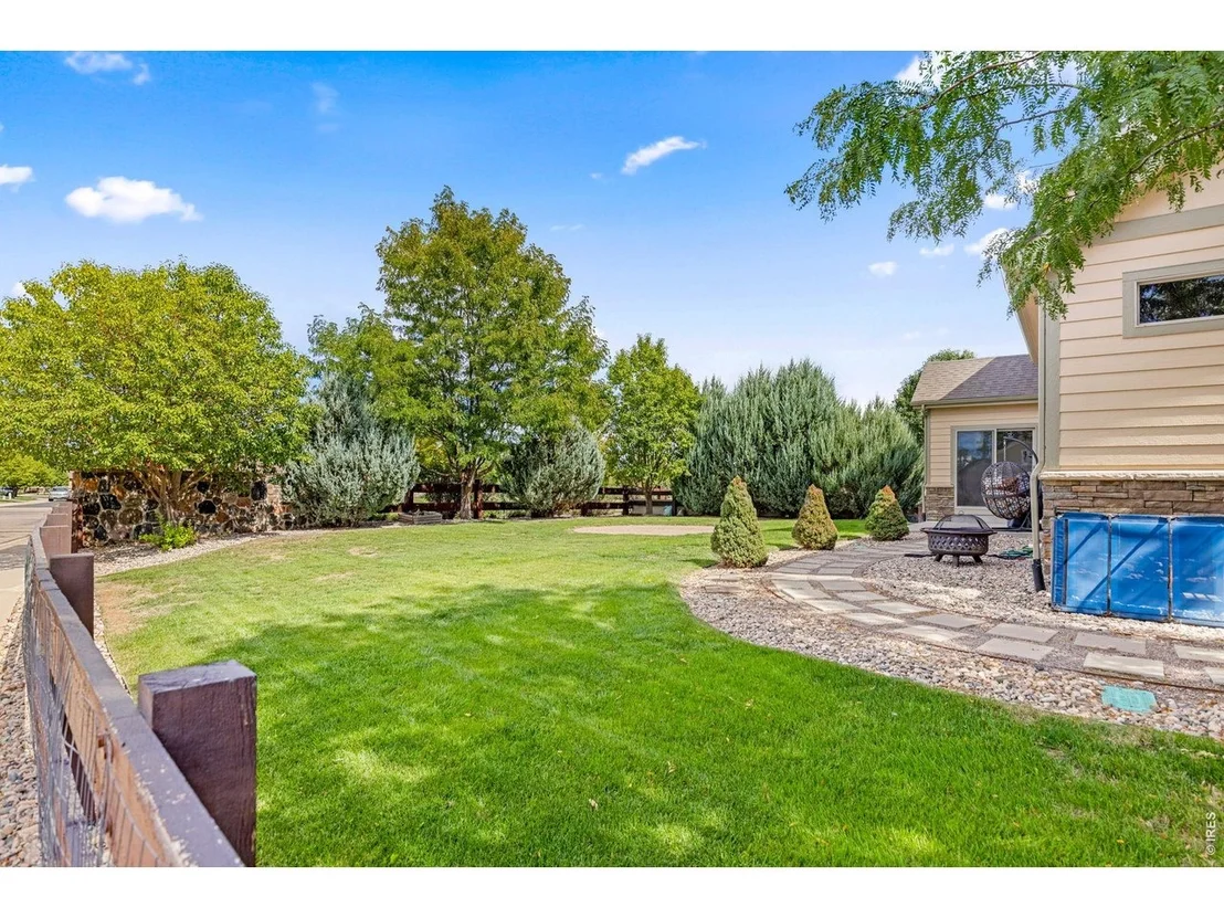 Photo of 102 Kitty Hawk Dr